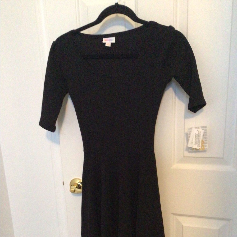 NWT~ LuLaRoe XXS Black Nicole dress
